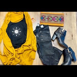 Women’s Cropped Moon Phase Tank Top